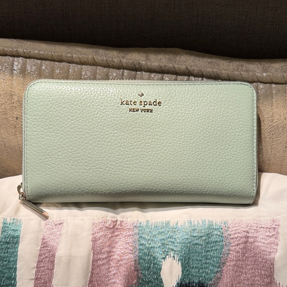 Kate Spade Large Continental Wallet